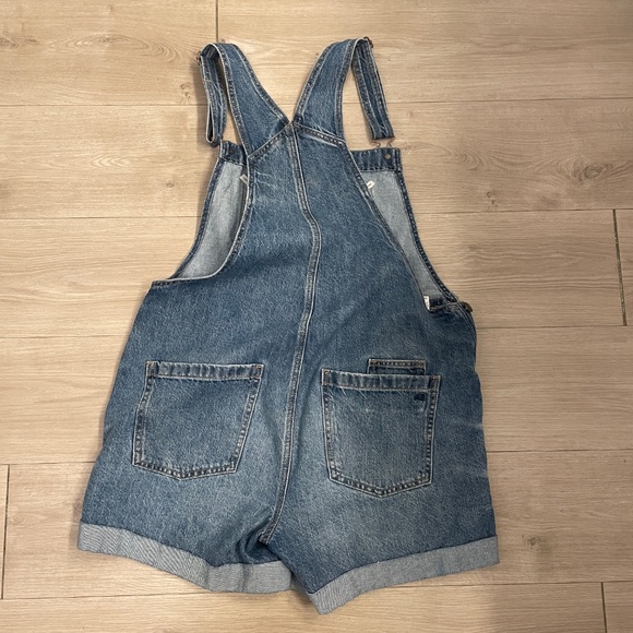 American Eagle Short Overalls - Picture 2 of 3